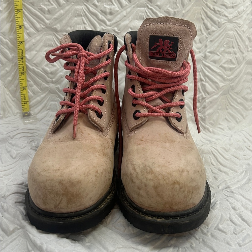 Moxie Trades Pink Steel Toe Work Boots Slip Resistant Womens